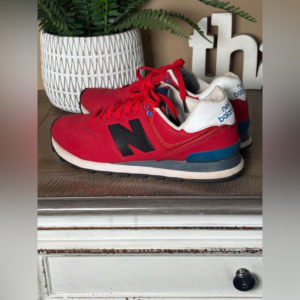 New Balance 574 Classics Paint Chip red and blue men's sneakers. Size 8.5 - Picture 4 of 11